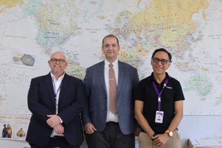 The University of Buckingham’s delegation visits schools across China